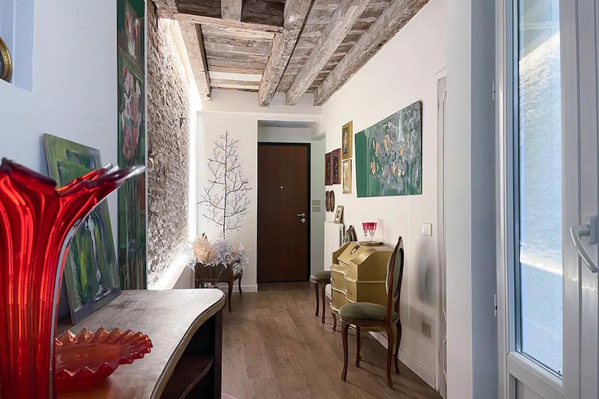 Apartament Ca Croce Di Malta - Your Charming Retreat *